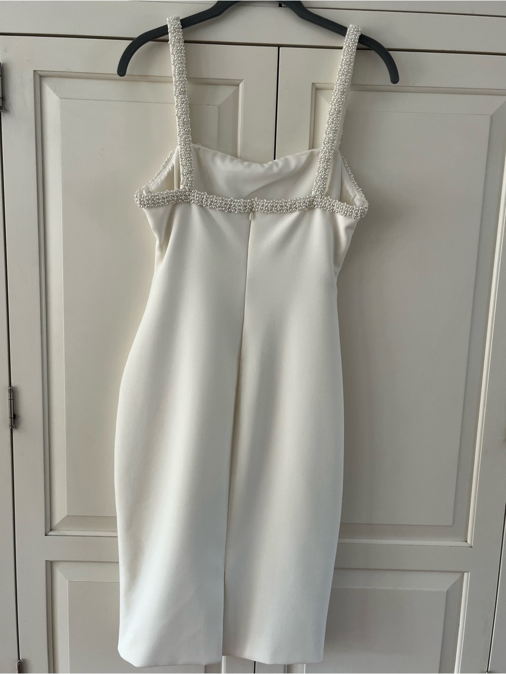 LIKELY Pearl Trim White Sheath Dress Sz 4 - Bridal Shower/Rehearsal/Formal - Picture 4 of 9